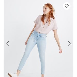9" Mid-Rise Skinny Crop Jeans in Coolmax